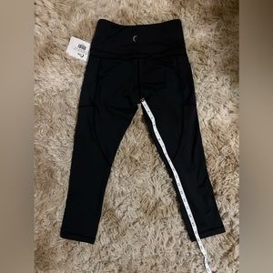 Zyia black light and tight hi-rise capri with pockets.